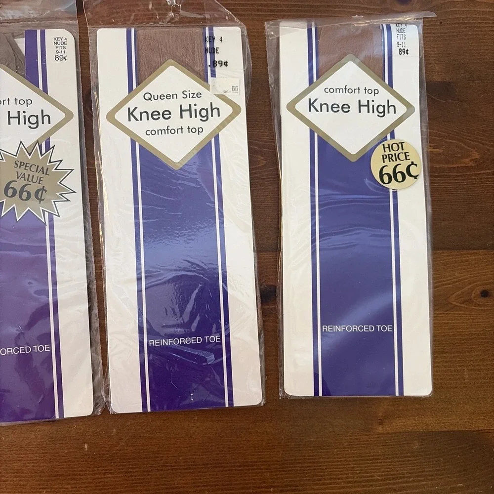 New Vintage Kmart Brand Key 4 Nude, style 1600 Knee High‎ Comfort Top Hose